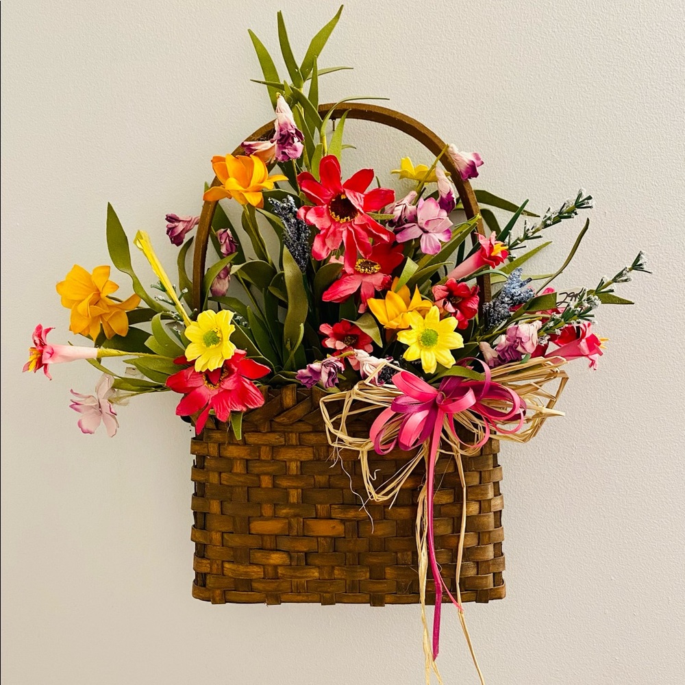 Hanging Floral Basket Home Decor Accent